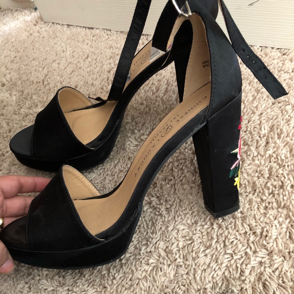 Embroidered pumps